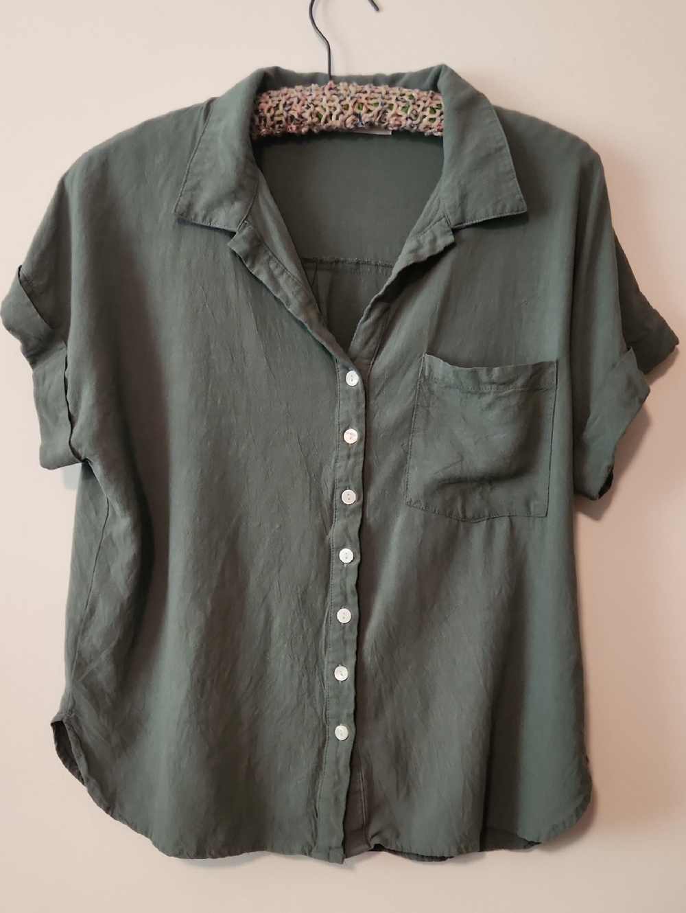 Stitch And Feather Casual Olive Green Short-Sleeve Button-Down Shirt